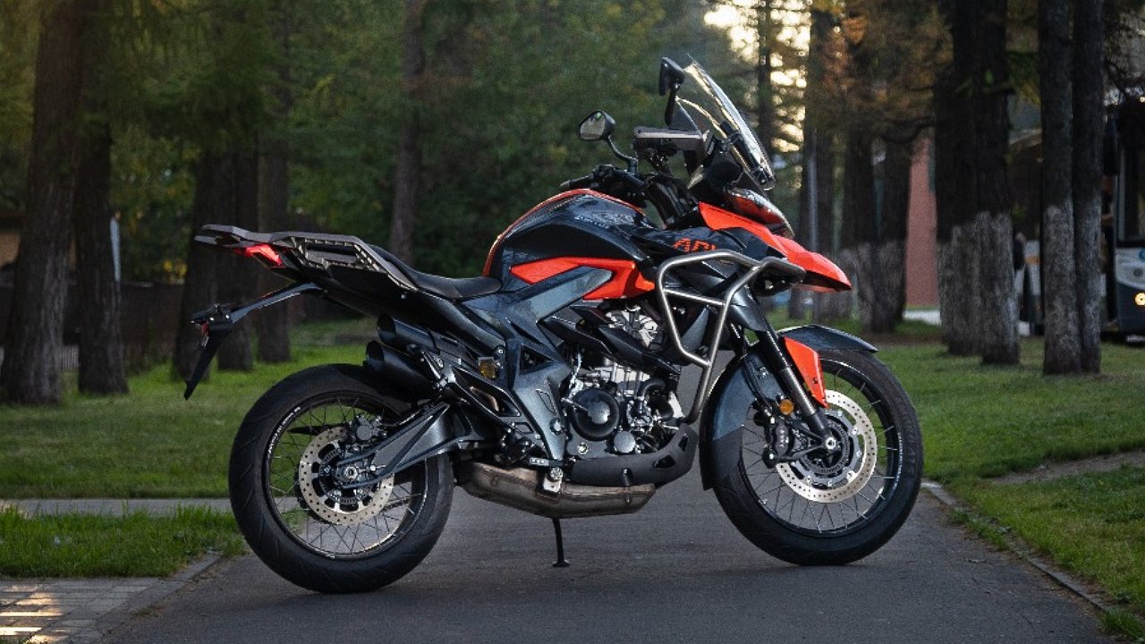 Mid-size Adventure: a motorcycle for lovers of freedom and adventure
