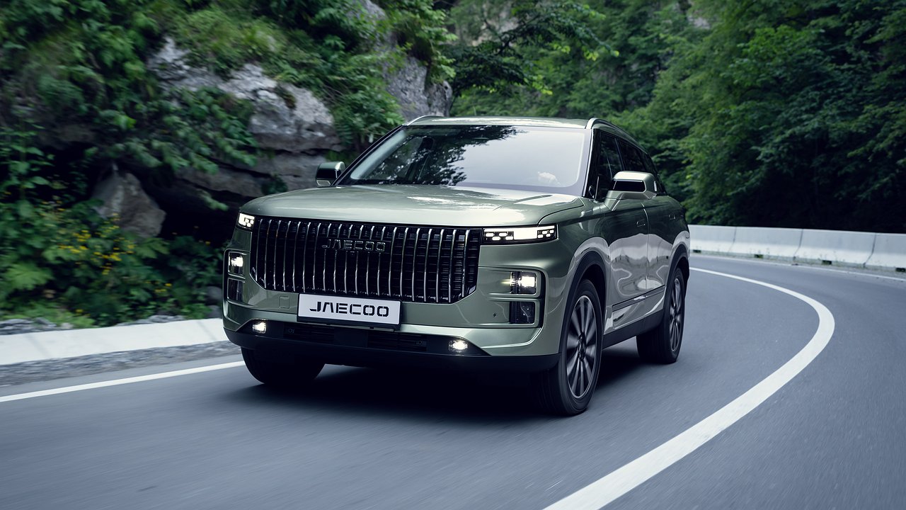 Jaecoo revealed the configuration of the J7 crossover for the Russian market