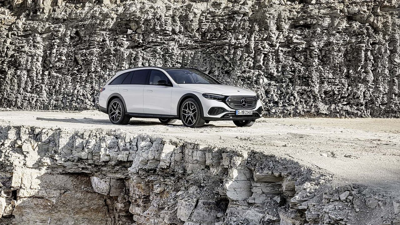 Mercedes-Benz launches the E-Class All-Terrain wagon with all-wheel drive