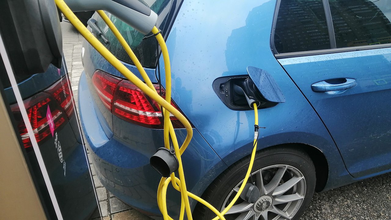Why you should not even hope for the mass appearance of electric vehicles in Russia