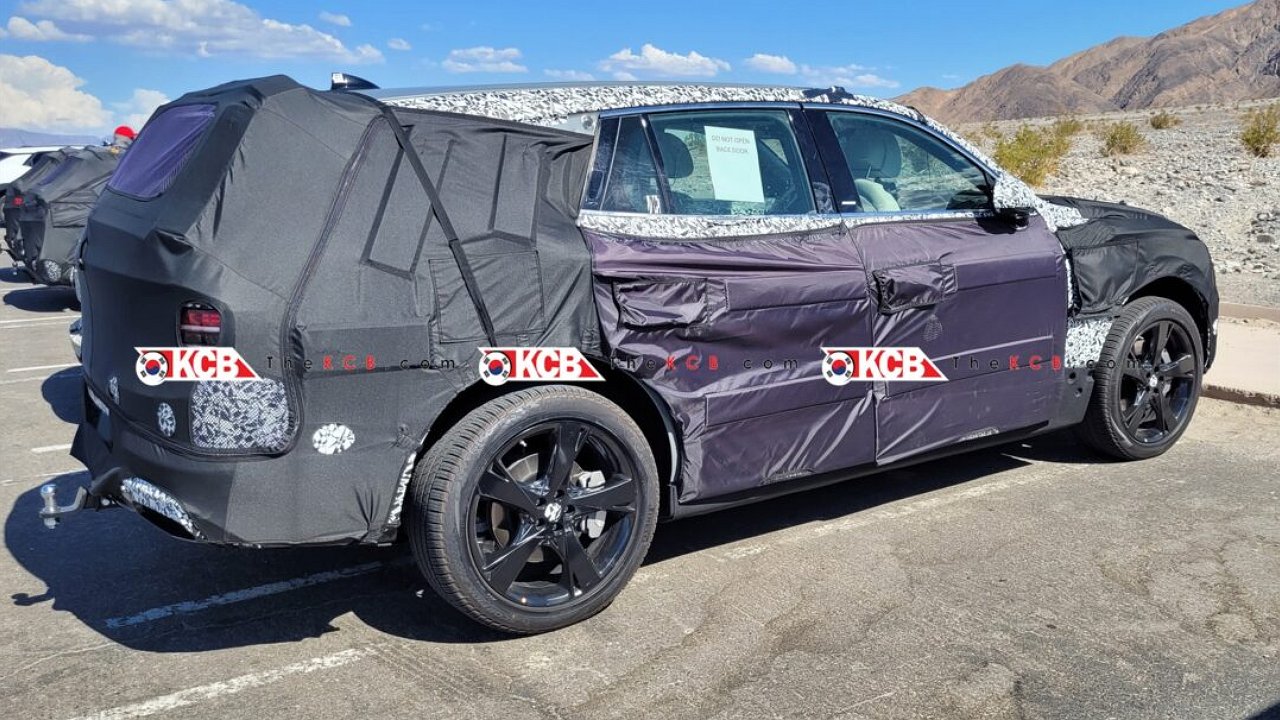 Photo spies saw the latest Genesis model tested – the GV90 crossover