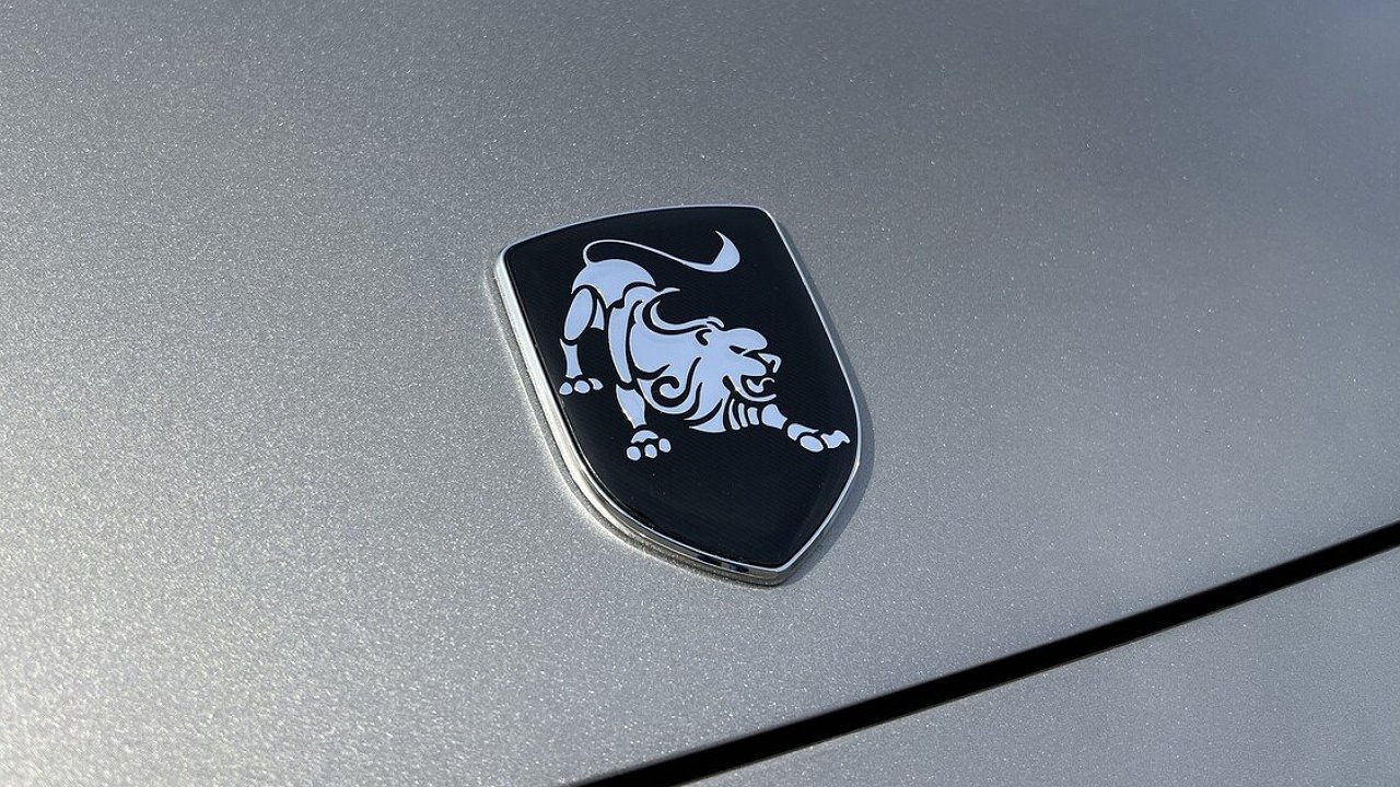 Another cheap Chinese sedan goes to Russia