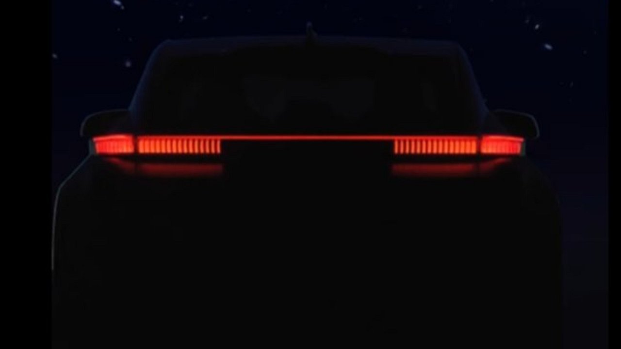 Toyota is preparing to premiere a new compact crossover