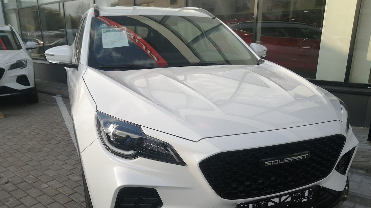 A new Chinese crossover Soueast DX8S has appeared in the capital’s car showrooms