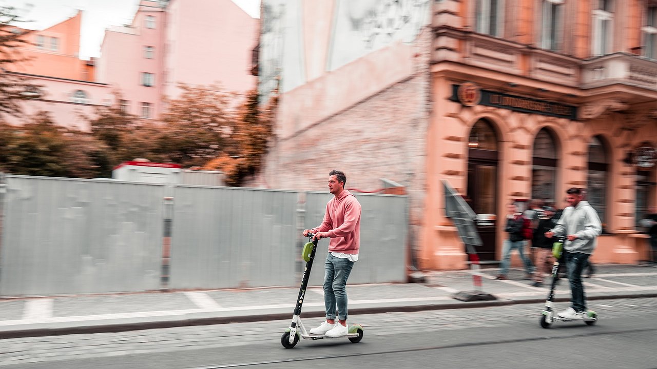 They want to ban the rental of electric scooters for three years