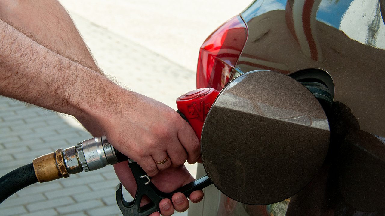 How to safely ‘accustom’ your car to AI-92 gasoline instead of AI-95