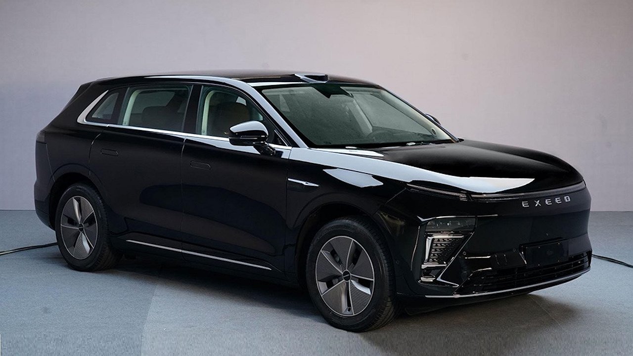 We are waiting in Russia: the appearance of the serial crossover Exlantix has been released