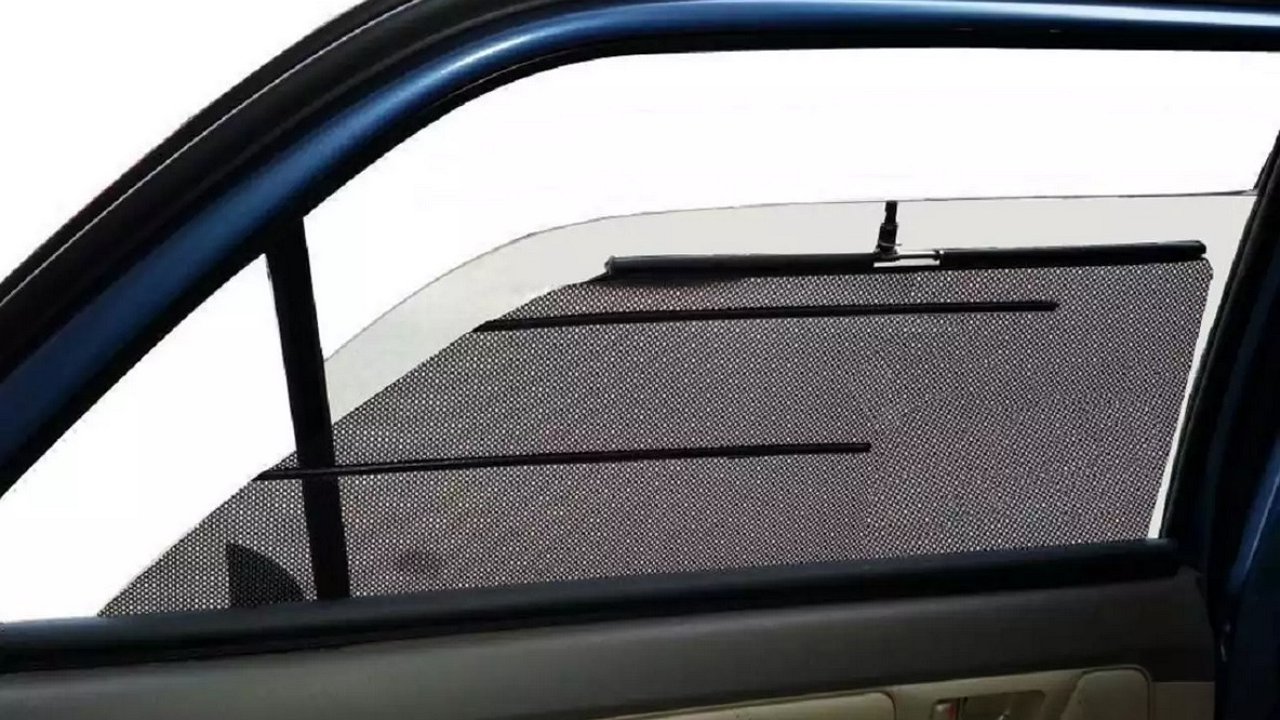 The Supreme Court banned the installation of curtains and nets on car windows