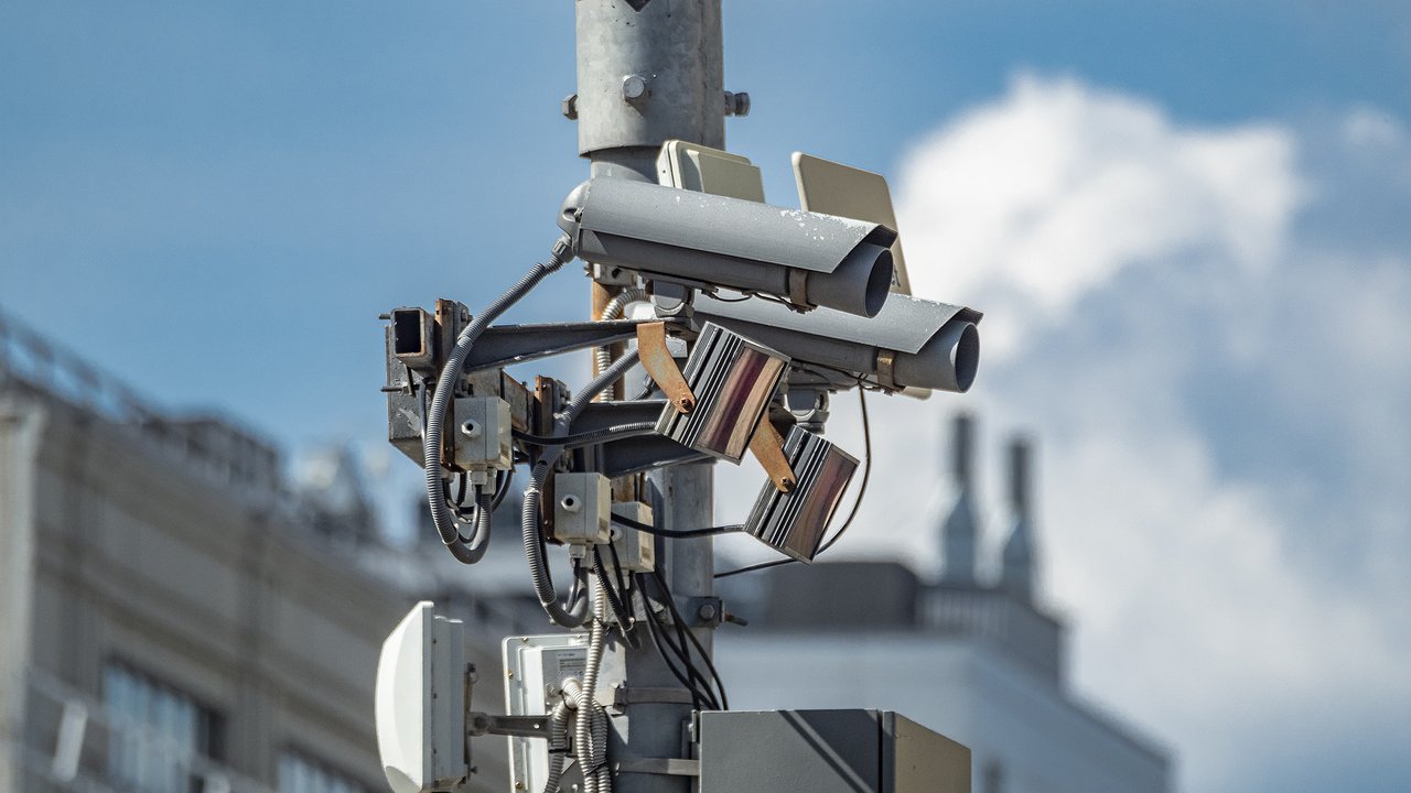 Hang on every post: there should be more cameras that register traffic violations