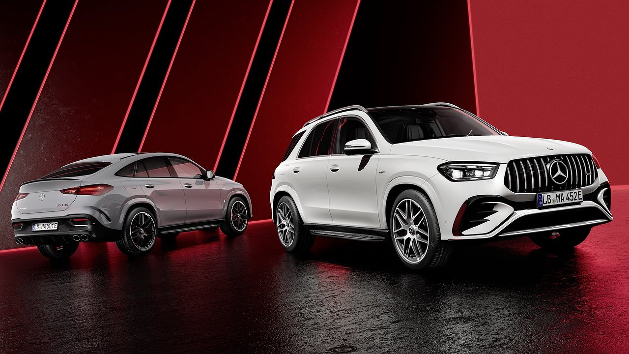 Hybrid crossover Mercedes-AMG GLE 53 “made friends” with socket