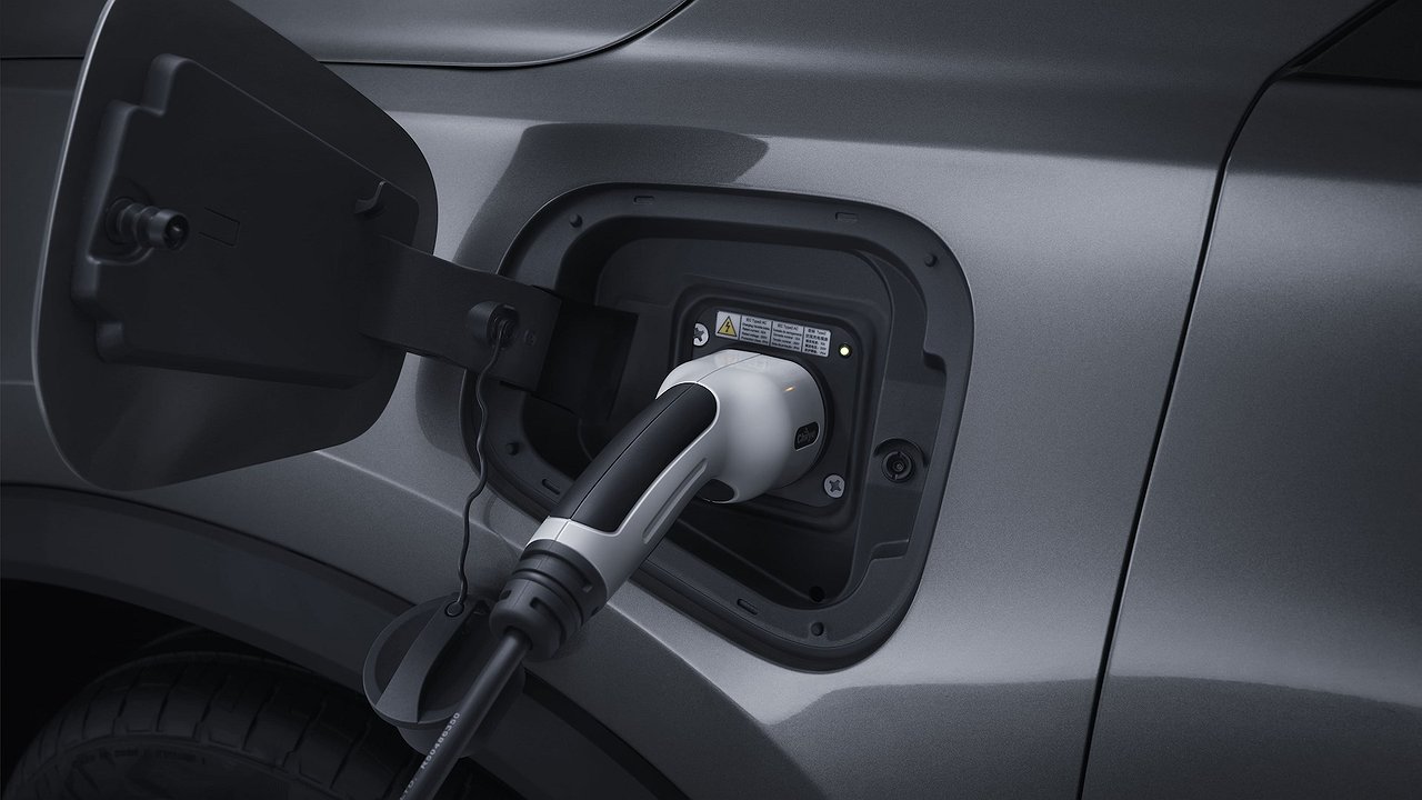 Chery freed Russian prices for its hybrids and introduced the NEV sub-brand