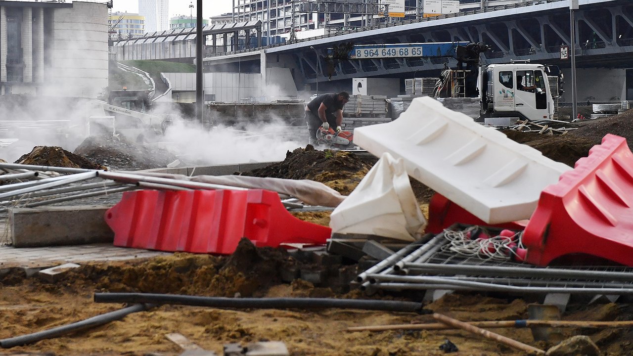 The court ordered officials to be responsible for bad roads