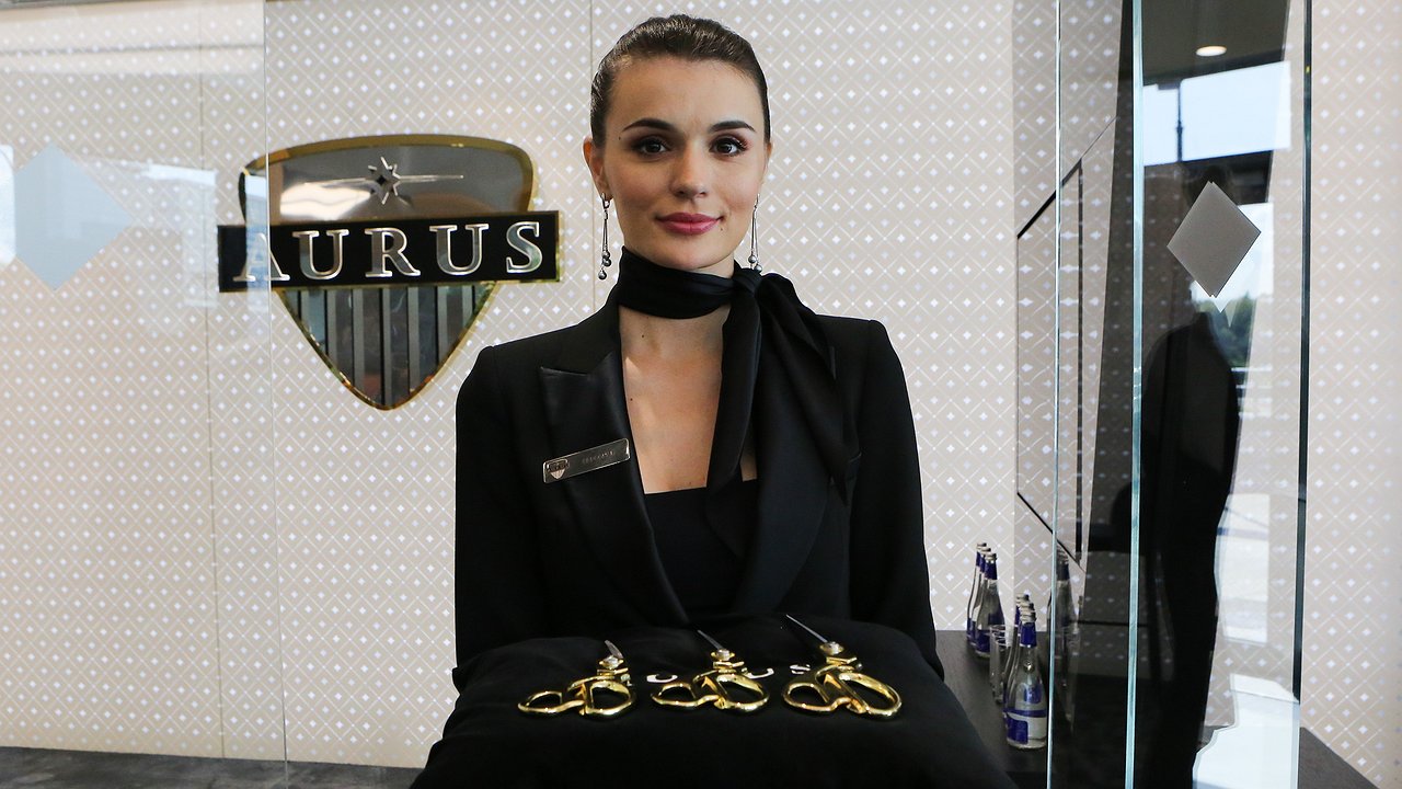 Not everything is gold that Aurus: will the automaker be saved from collapse?