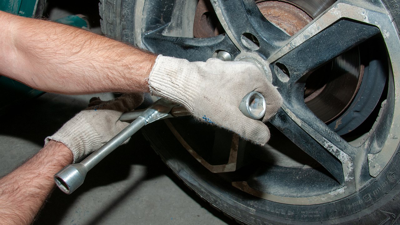State Sign: How to Determine for Sure It’s Time to “Change Shoes” on a Car