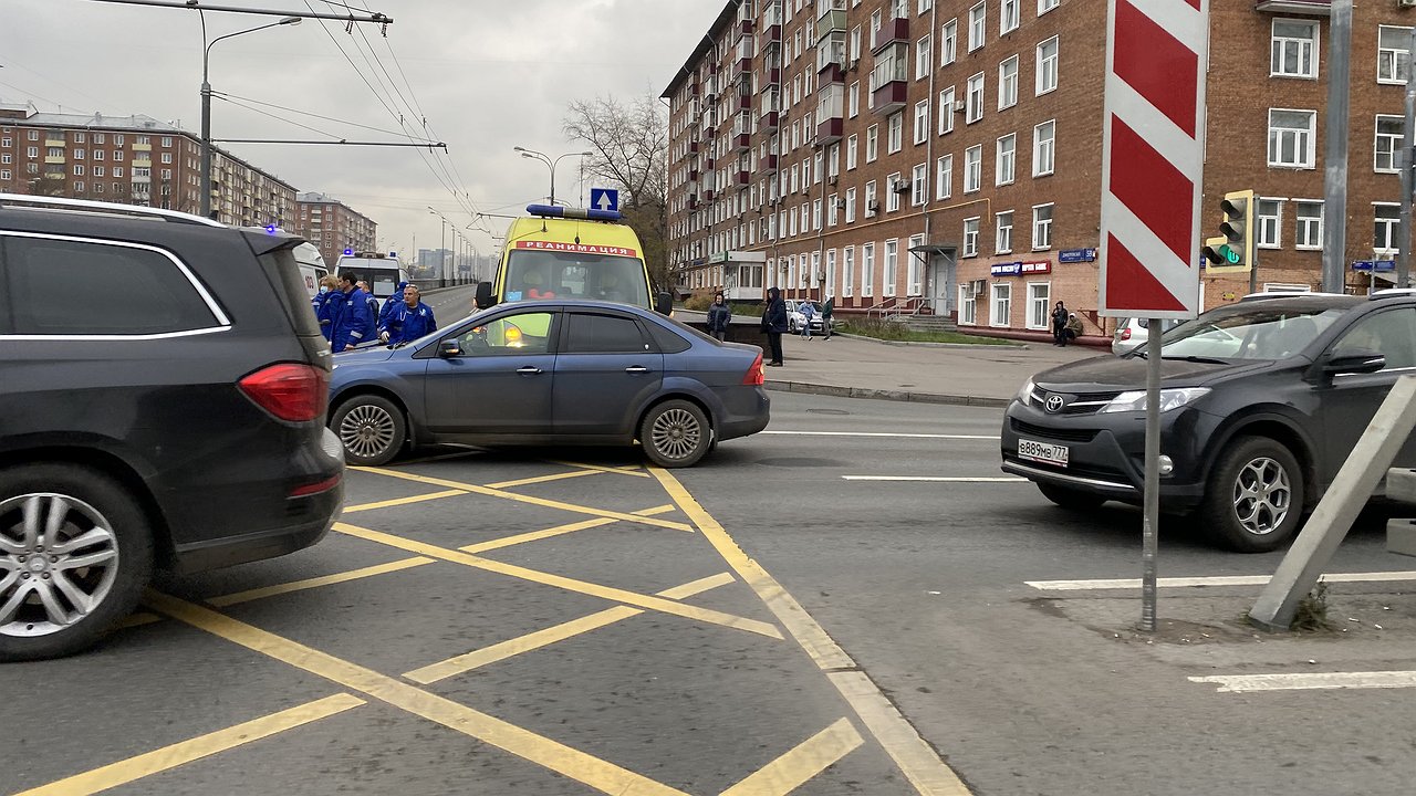How drivers actually get fined when they stop at waffle markings