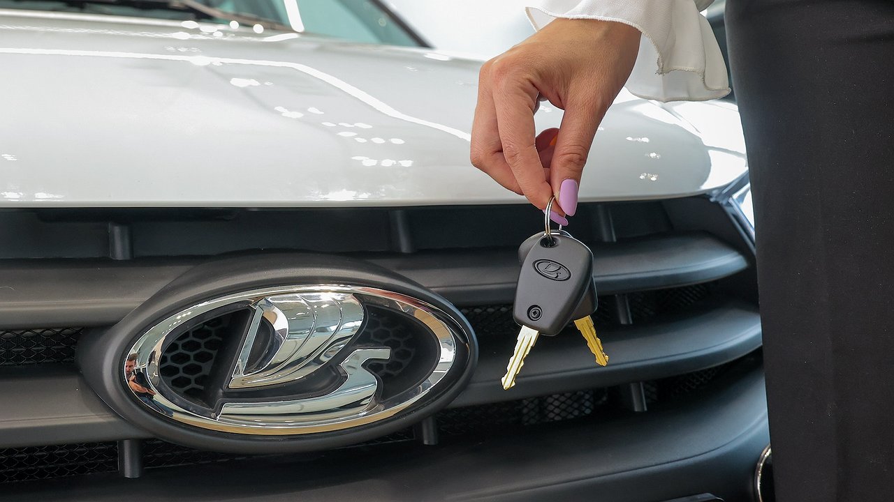 The head of AVTOVAZ confirmed the timing of the launch of a crossover based on LADA Vesta