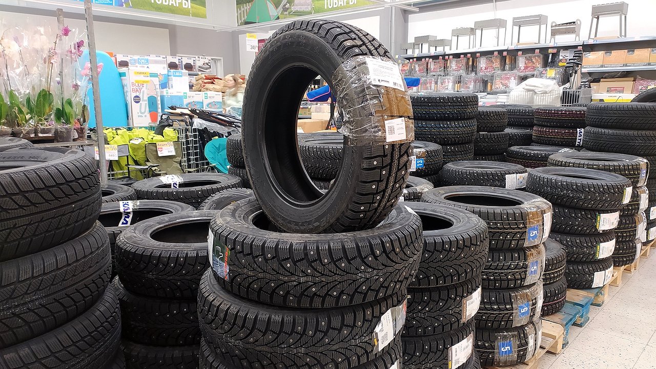 Russian factories increased car tire production by 17.1%