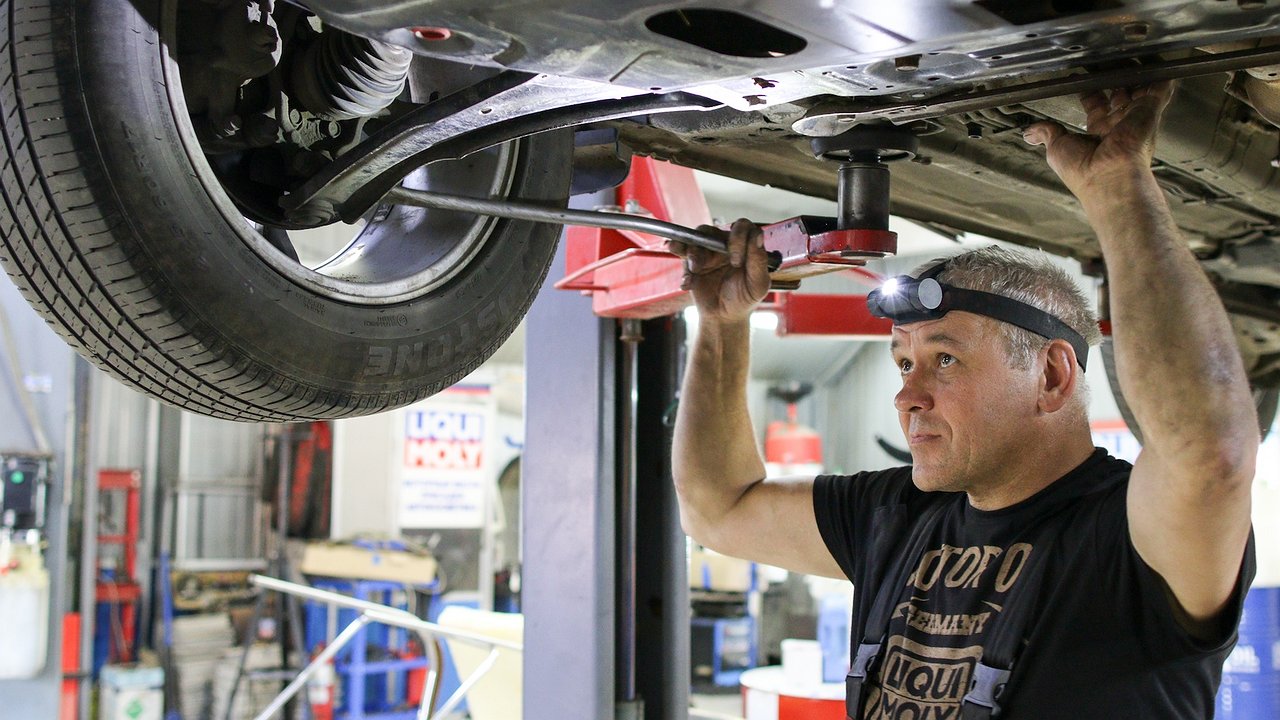 In Russia there are serious problems with the maintenance of Chinese cars