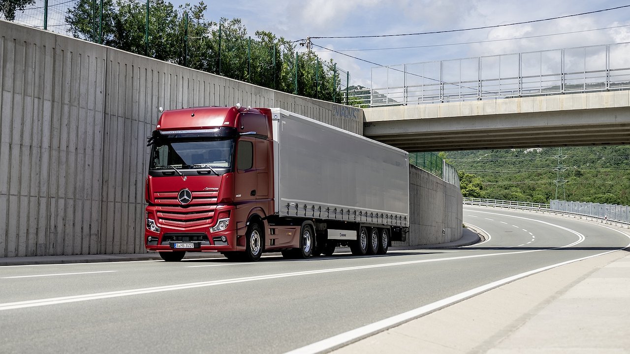 Mercedes-Benz Actros returned to the Russian market
