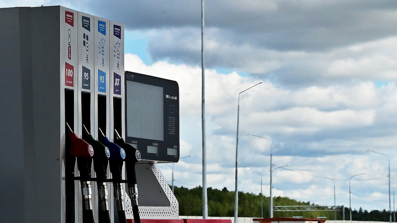 How the lifting of the ban on gasoline exports will affect gas station prices