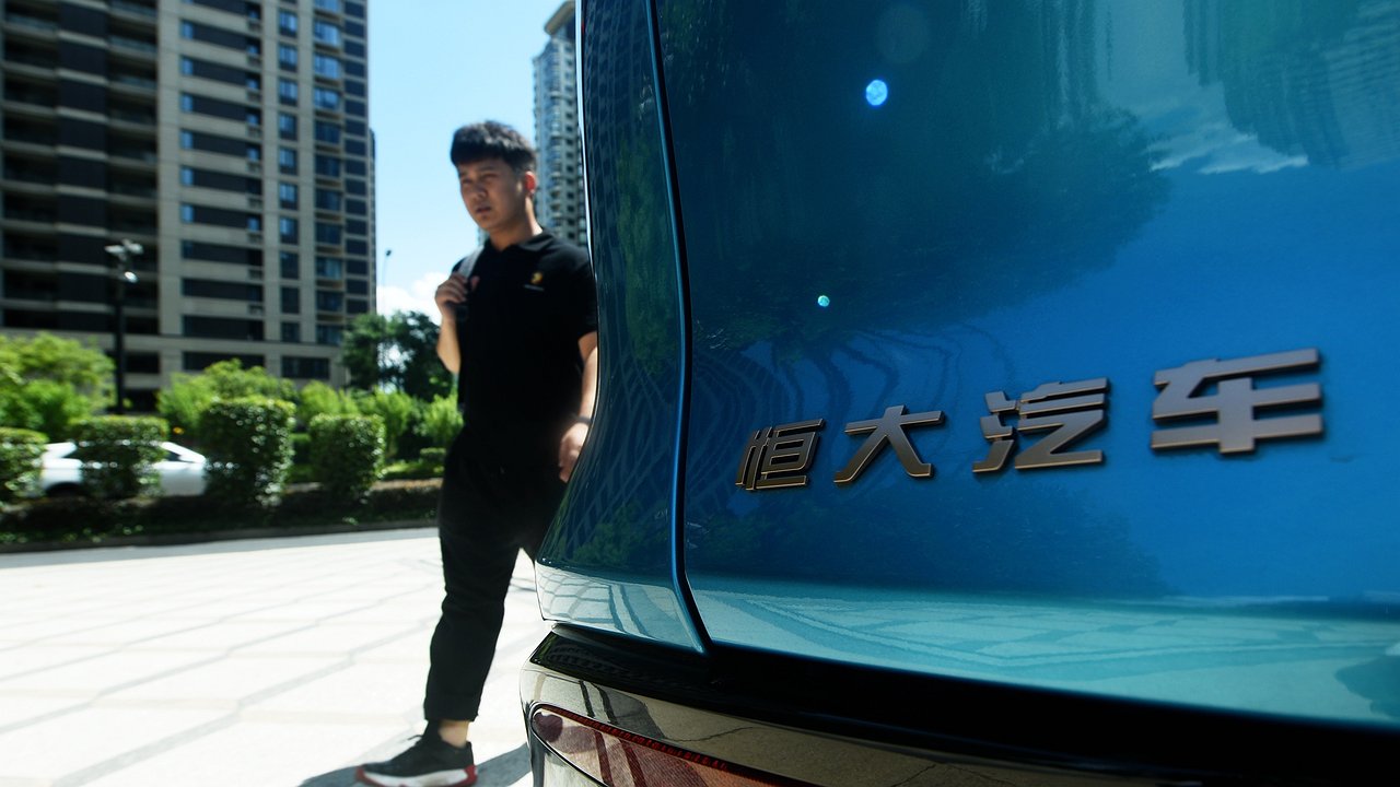 Why owners of Chinese cars will soon fall into “slavery” to official dealers