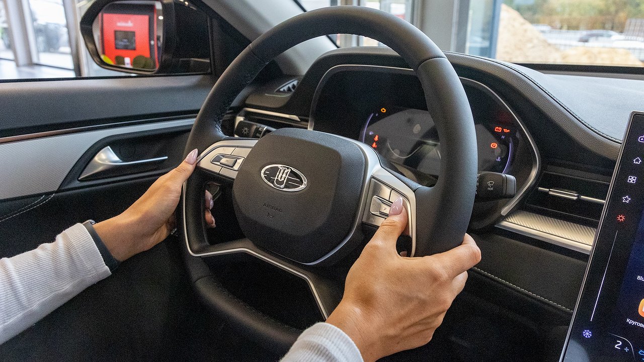 The capital’s car plant has announced the launch dates for the Moskvich 5 and Moskvich 8 crossovers
