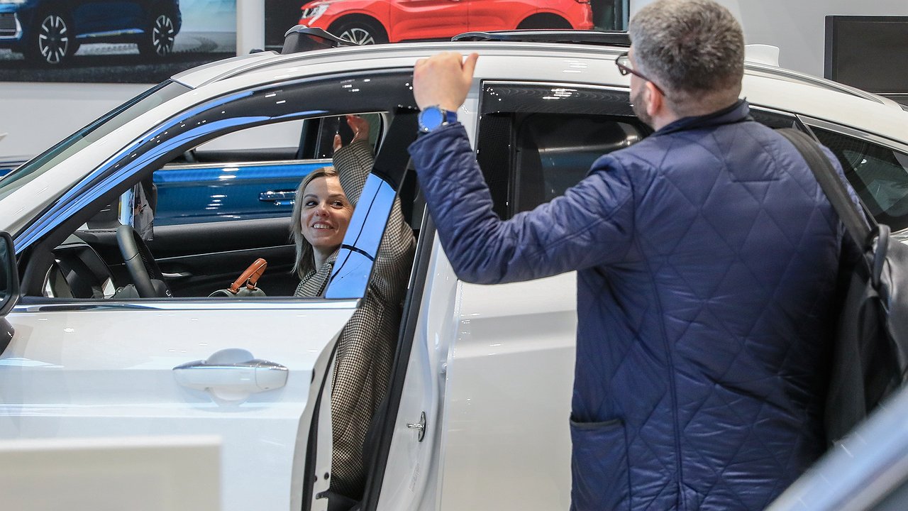 When will there be many really cheap cars in Russia?