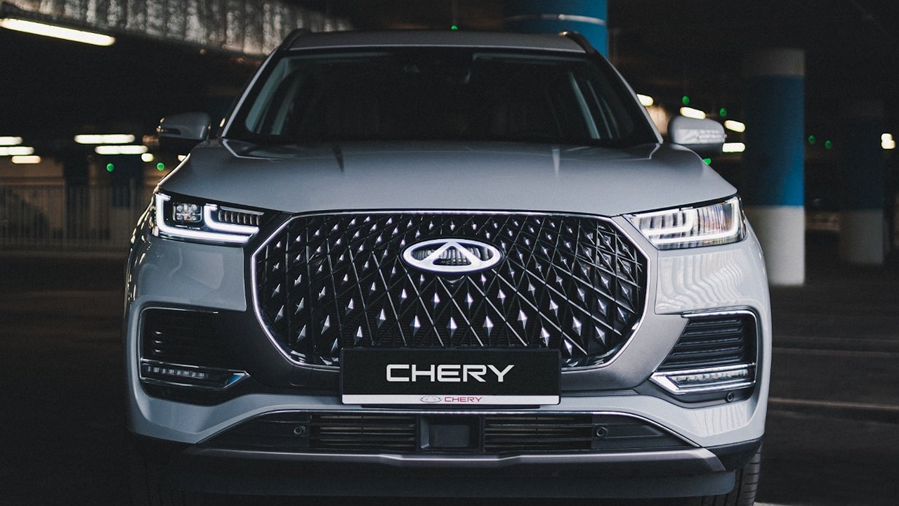 In honor of his 18th birthday, Chery promised huge discounts to the Russians