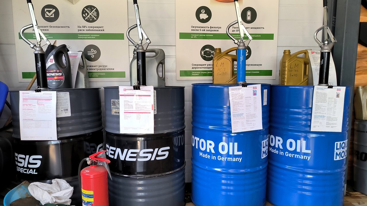 Cheap repairs of car engines: how to cure oil burns for a few rubles