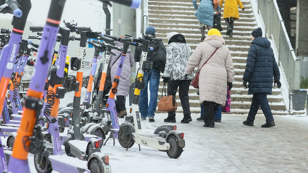 The government has introduced mandatory certification of electric scooters