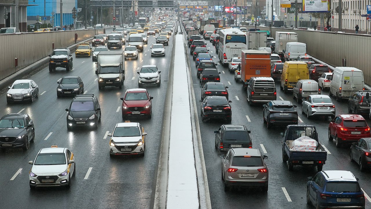 The capital’s Ministry of Transport said that roads in Moscow have become much clearer