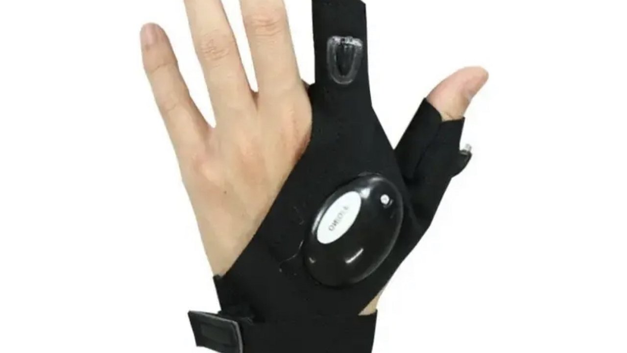 Damn geniuses: the Chinese have come up with the coolest gloves for car repairs