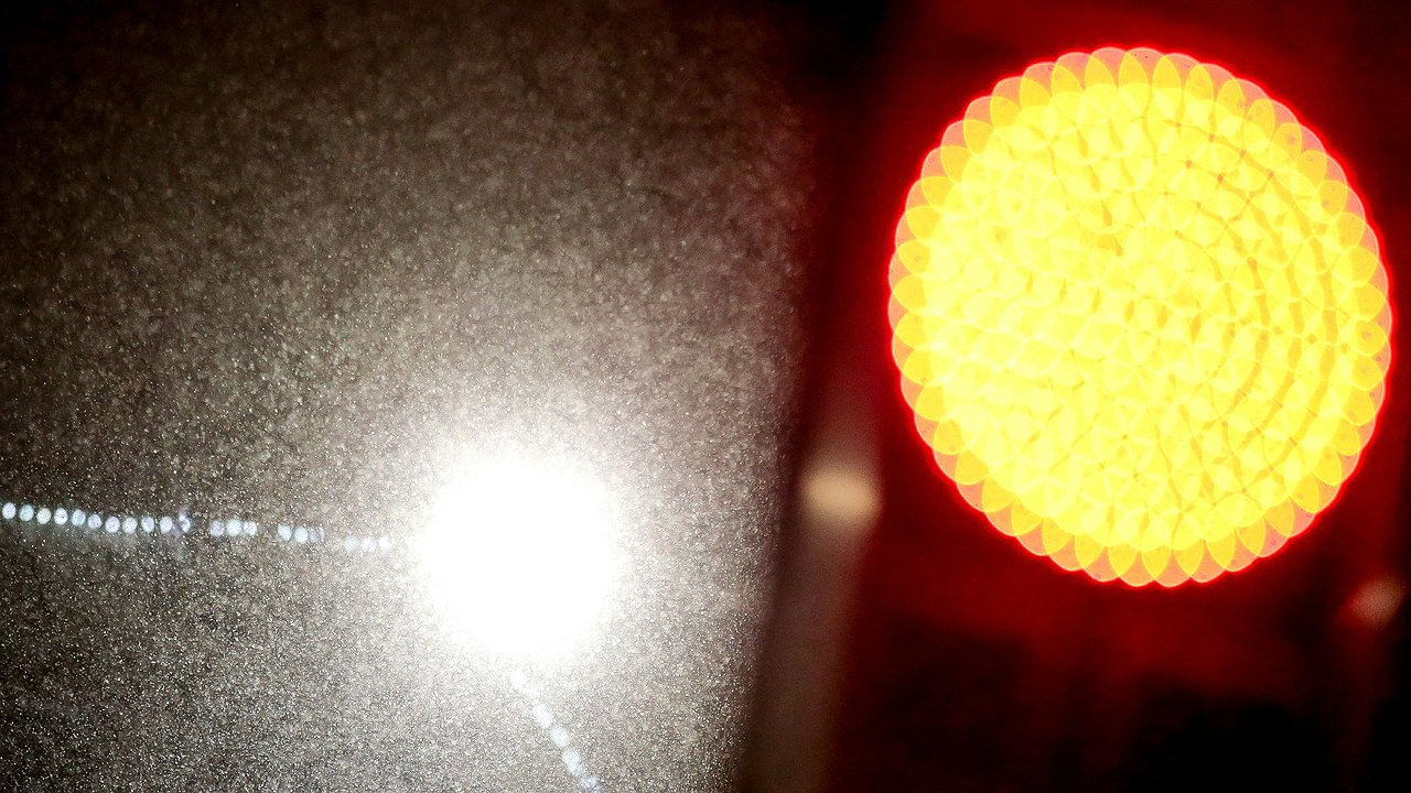 The Supreme Court fined the driver 5,000 rubles for driving through yellow lights.