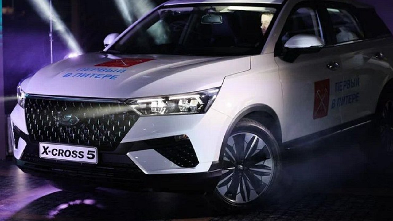 Everything for a corporate event: AVTOVAZ has found a place to place a batch of produced LADA X-Cross 5