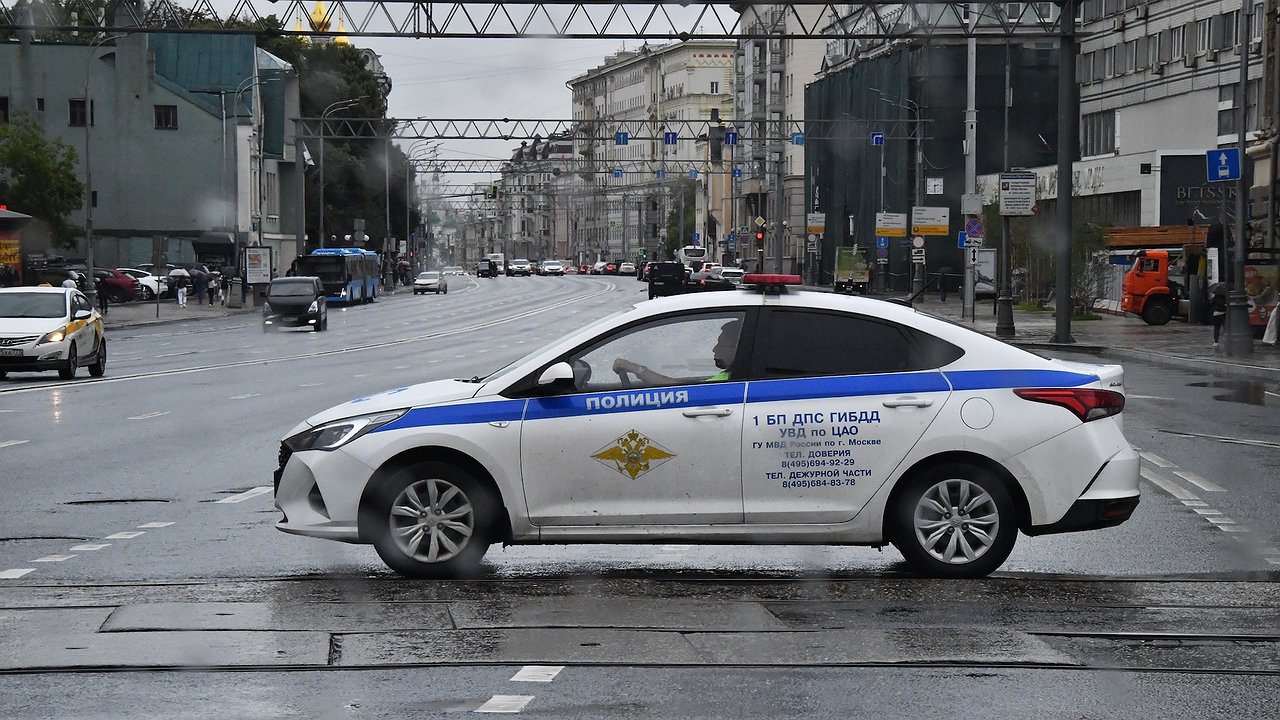 The Supreme Court did not ban driving without license plates before registering with the traffic police