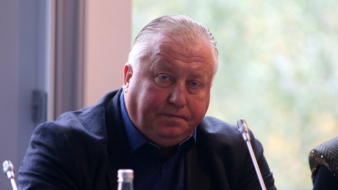 In Russia it was proposed to create a state-owned company “Rosavto”.