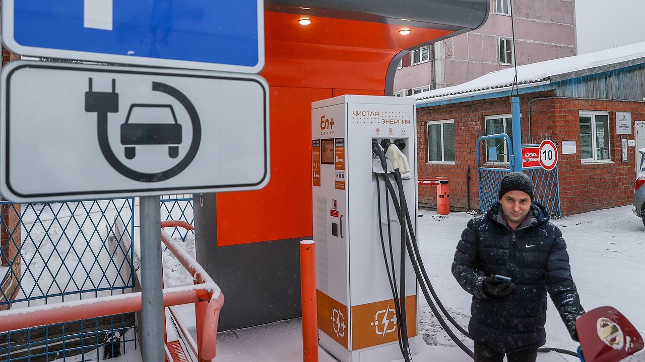 Charging cables for electric vehicles are being stolen in Moscow