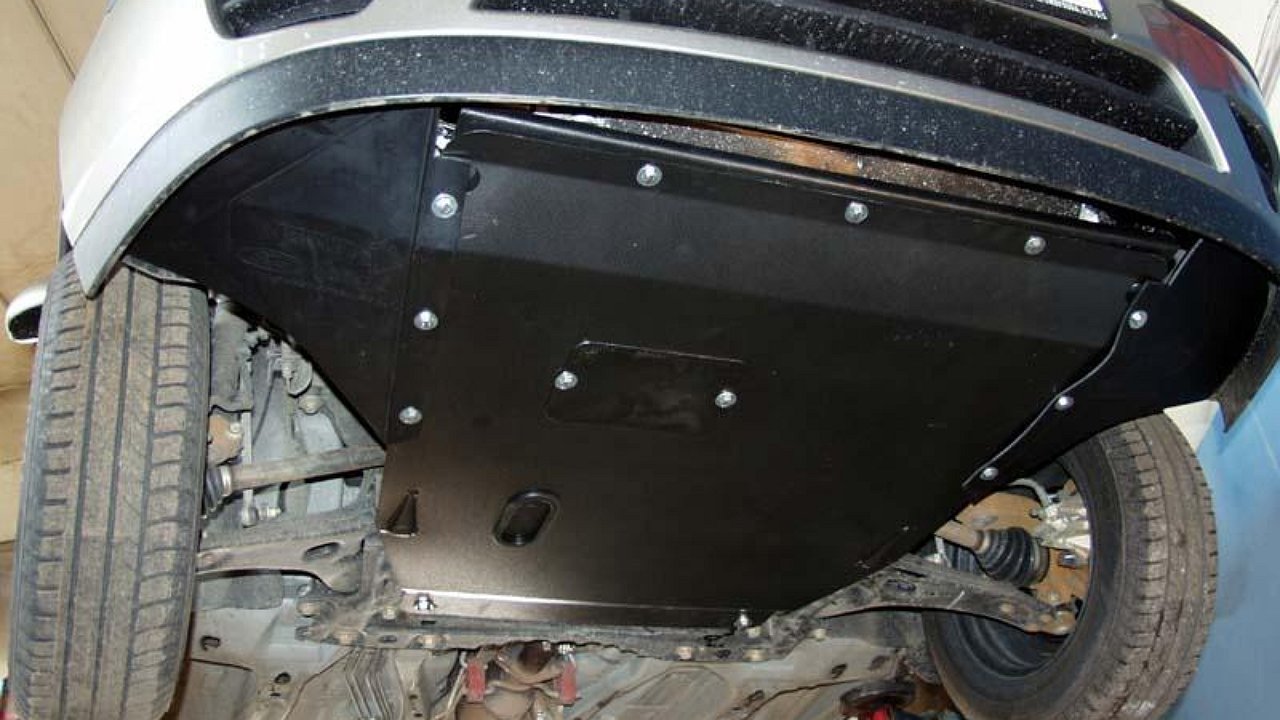 антикор дна автомобиля. автомобильная защита. антигравийная защитная пленка ppf crystal shield. защищенная машина. защита картера hyundai i20.