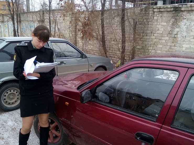 Как не отберут приставы авто
