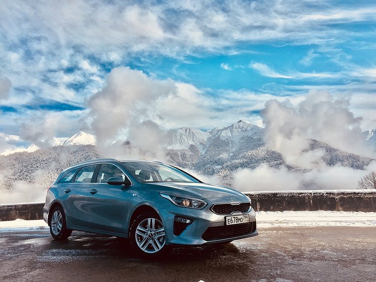 cee.jpg.740x555_q85_box-0,0,3264,2448_cr