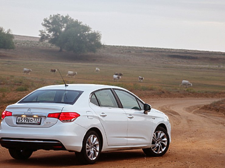 Ситроен с4 седан 2018. Ситроен с4 седан 2013. Тест драйв седан. Дацун в индии. Ситроен с4 седан 2013.