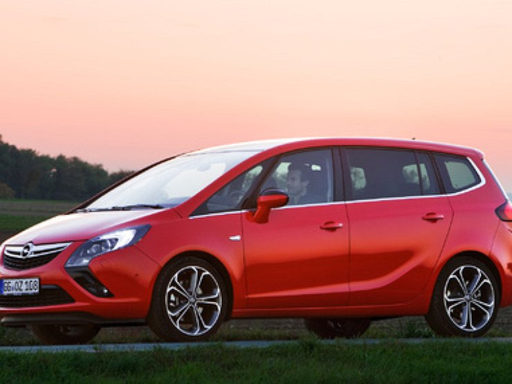 Opel Zafira Tourer 2013