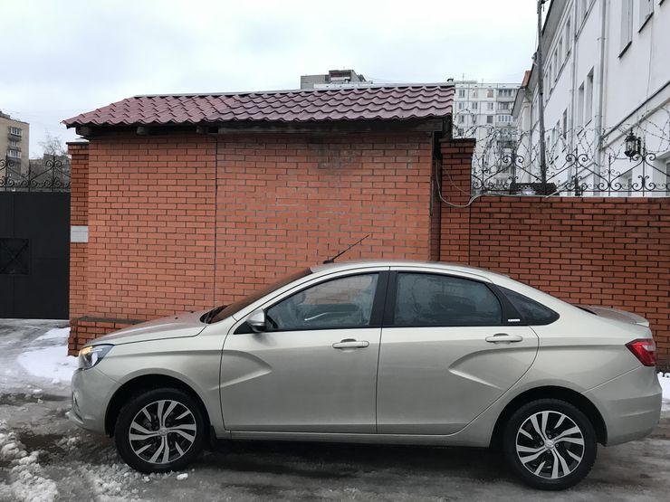 LADA Vesta Exclusive     -  -  