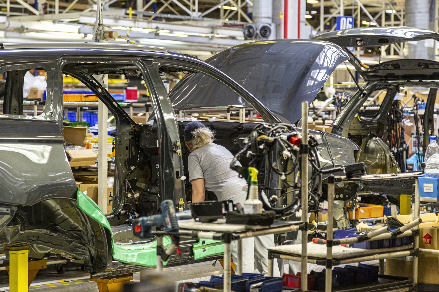 мицубиси сборка. мицубиси сборка. завод mitsubishi в россии. завод в калуге митсубиши. мицубиси сборка.