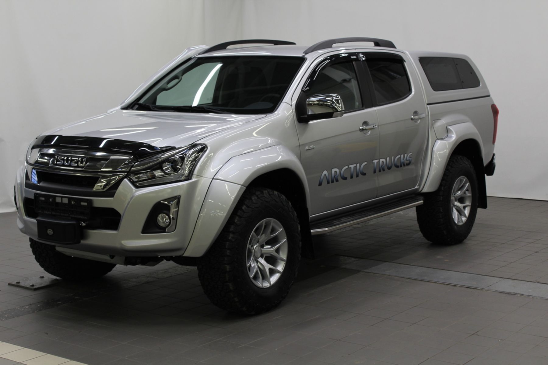 Isuzu d-Max at35