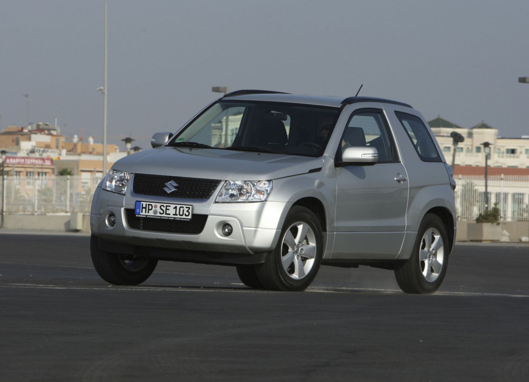 Сузуки гранд витара 5 дверей. Suzuki Grand Vitara 2009. Suzuki Grand Vitara 3. Suzuki Grand Vitara 2008 3 двери. Suzuki Grand Vitara 3 5 дверей.