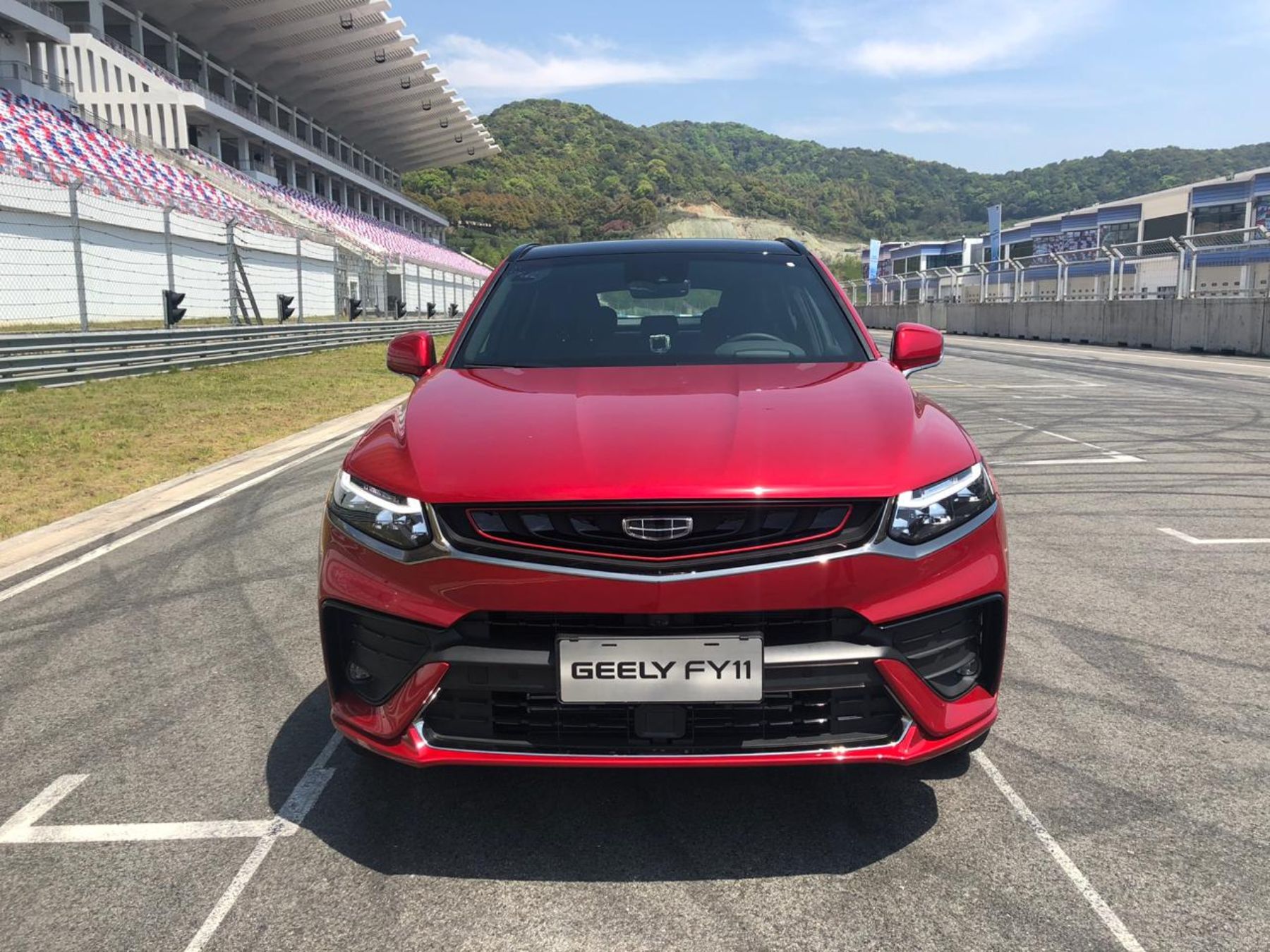 Фара geely tugella