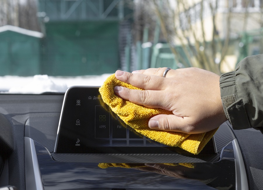 Чистый четверг: как восстановить интерьер машины после зимы