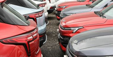 Продажи новых автомобилей по итогам 2023 года выросли на 60%