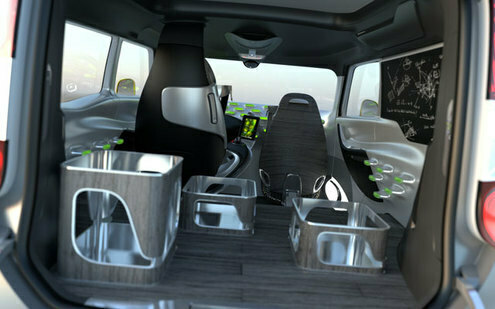 Ну и добавьте сюда несколько чисто маркетинговых «примочек», вроде уже упомянутого BlackBerry PlayBook, поддерживающим работу с браузерами и Adobe Flash, или встроенного генератора звука, дабы пассажирам казалось, что они едут не в электрокаре, а нормальном авто.